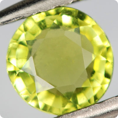0.36 cts TOURMALINE VERTE . VVS