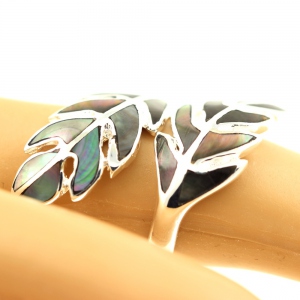 Mother of pearl RING