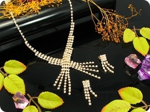 130x3mm Simulated Diamonds Necklace Earrings Set