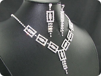 120 x 3mm White Simulated Diamonds Necklace Earrings Set