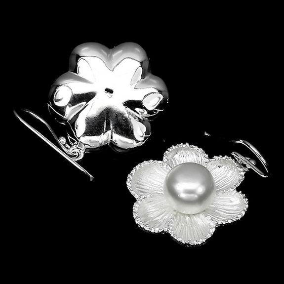 Boucles d'oreille Perle en forme de fleur