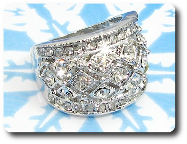 41x2-3 mm Created Diamond Ring