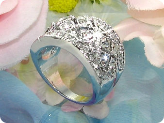 41x2-3 mm Created Diamond Ring