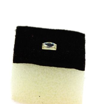 0.44 ct ZINCITE . IF