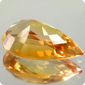 22.90 cts SAPHIR JAUNE HYDROTHERMAL