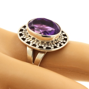 AMETHYST RING