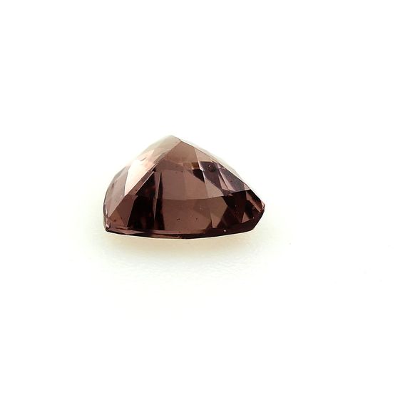 1.00cts GRENAT COULEUR CHANGEANTE. VVS