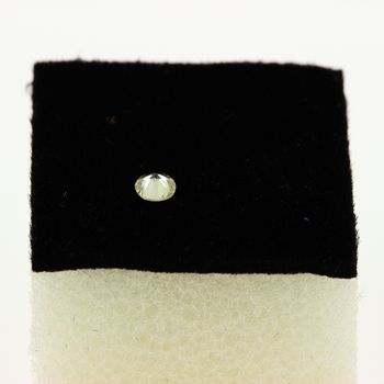 0.07CT. NATURAL YELLOW DIAMOND .VS