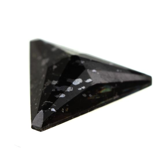 10.74CT. NATURAL NUUMMITE