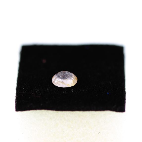 0.47 cts TAAFFEITE JAUNE . SI2