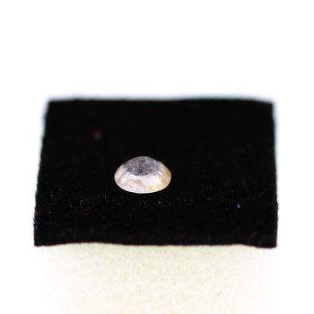 0.47 cts TAAFFEITE JAUNE . SI2