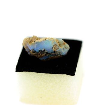 4.90ct NATURAL ROUGH OPAL