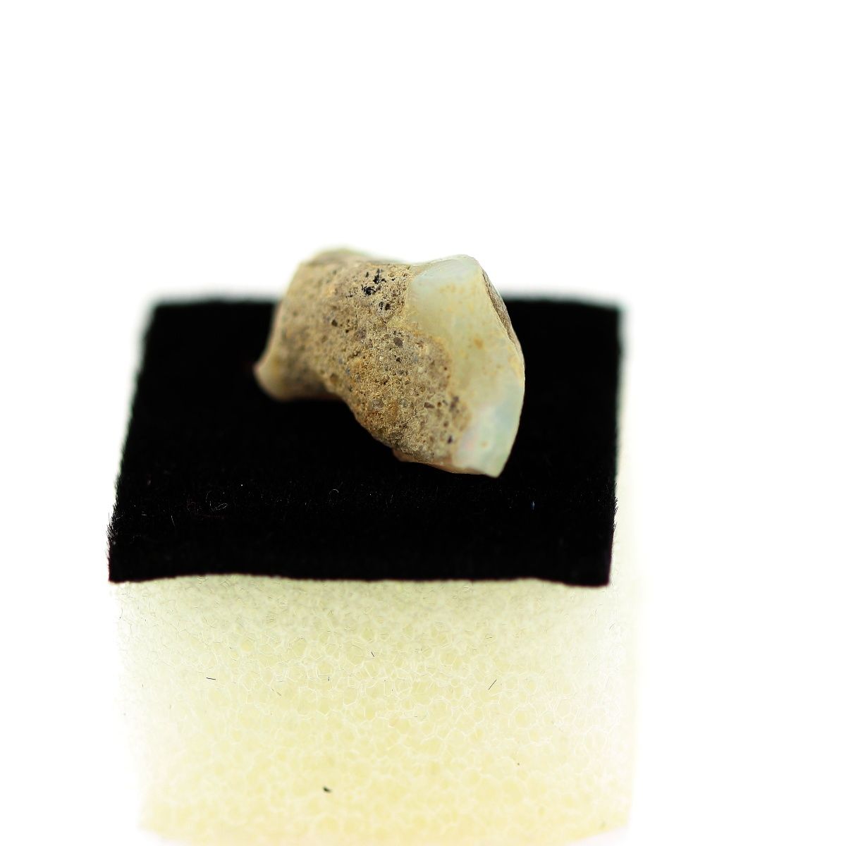 Opale éthiopienne Wello – 4.35 Carats – Pierre Multicolore – Neuve