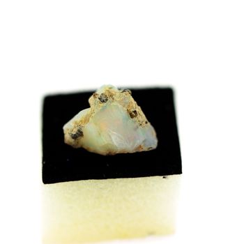 4.80ct NATURAL ROUGH OPAL
