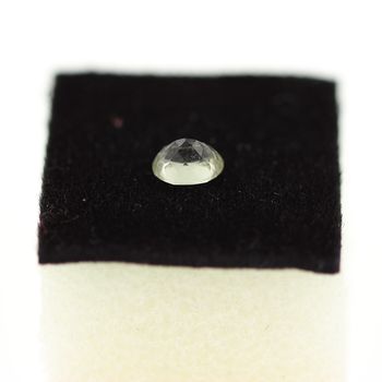 0.44 cts DIASPORE COULEUR CHANGEANTE . IF