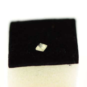 0.21 cts SMITHSONITE JAUNE . IF