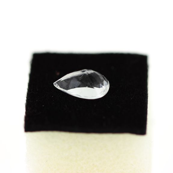 1.69CT. NATURAL POLLUCITE . VVS