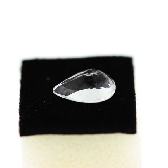 2.85CT. NATURAL POLLUCITE . VS