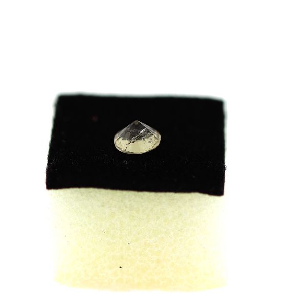 0.59 Ct. COLOR CHANGE PETALITE . VVS