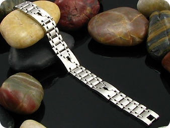 Scorpion Carving Men Bracelet