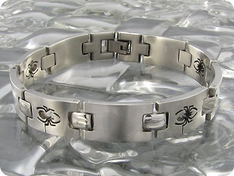 Spider Carving Men Bracelet