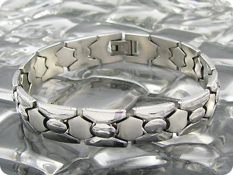 Cross Link Pattern Men Bracelet