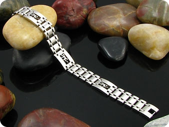 Voguish Carving Men Bracelet