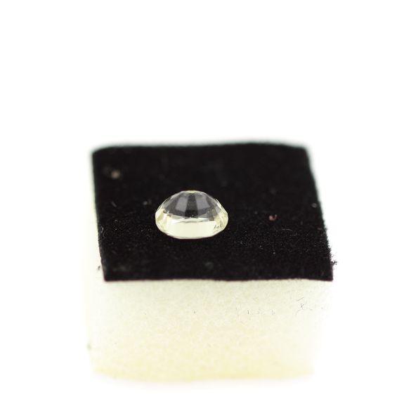 1.05CT.  LABRADORITE ANDESINE. IF