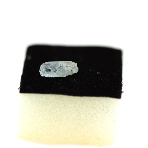 0.7 carats CRISTAL D' AIGUE-MARINE