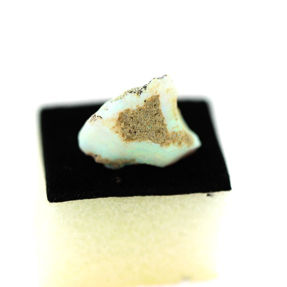 3.85ct NATURAL ROUGH OPAL