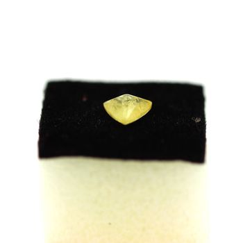 1.38CT. ANGLESITE