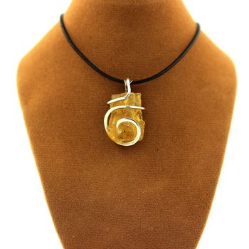 8.00CT. Natural Copal pendant