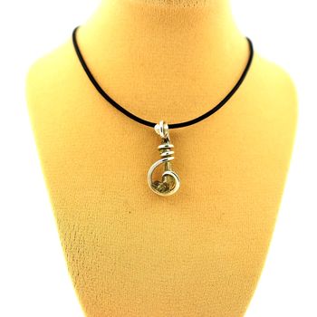 5.50CT. Natural Zincite Crystal pendant