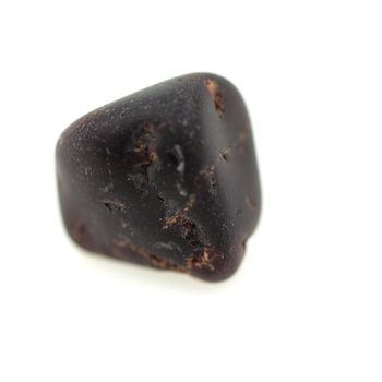 28.72 carats GRENAT ALMANDIN