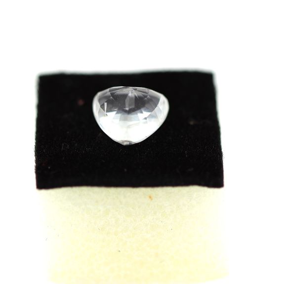 2.65 Ct.  CALCITE . VS2