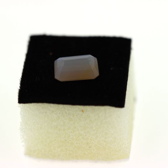 1.66 CT. NATURAL GRAY ORANGE CARNELIAN. VVS1