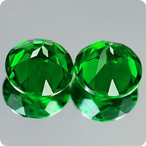 1.06 cts LOT DE 2 CHROME DIOPSIDE .IF