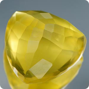 2.64 cts OPALE DE FEU . IF