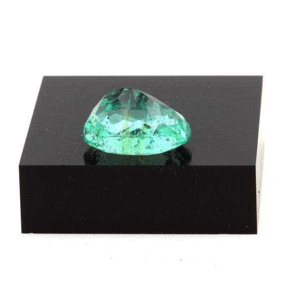 Emerald. 7.25 cts .
