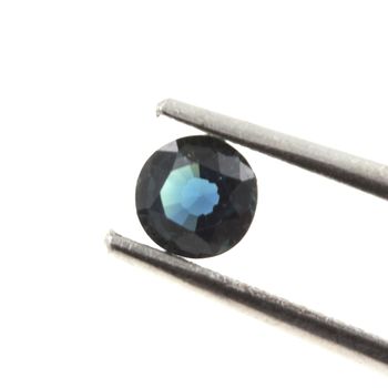 0.40 cts. BLUE GREEN SAPPHIRE. UNHEATED