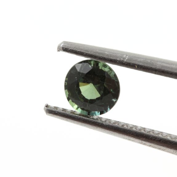 0.42 cts. GREEN SAPPHIRE. UNHEATED