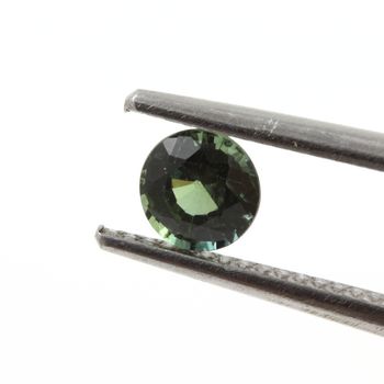 0.42 cts. GREEN SAPPHIRE. UNHEATED