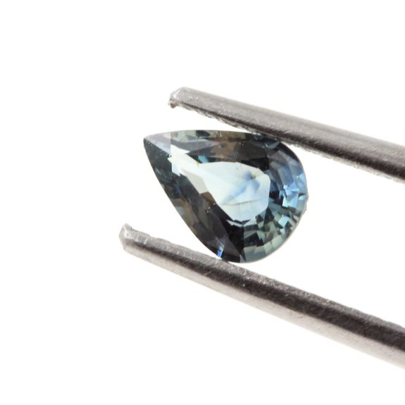 0.38 cts. BLUE GREEN SAPPHIRE. UNHEATED