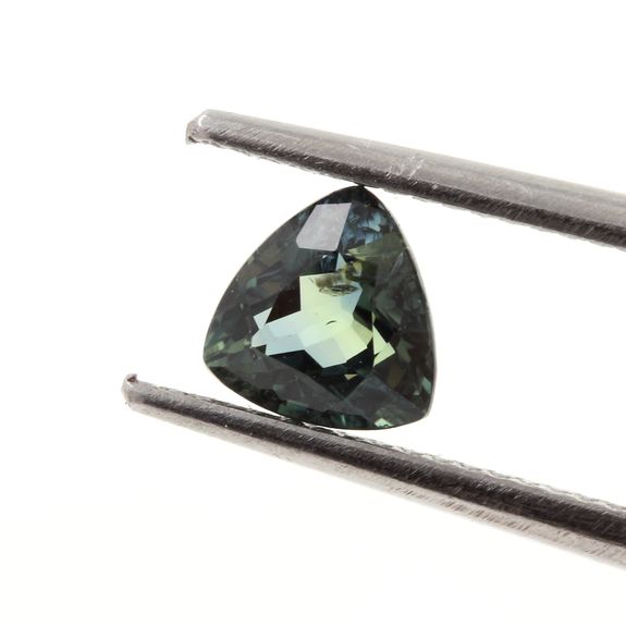 0.64 cts. GREEN SAPPHIRE. UNHEATED