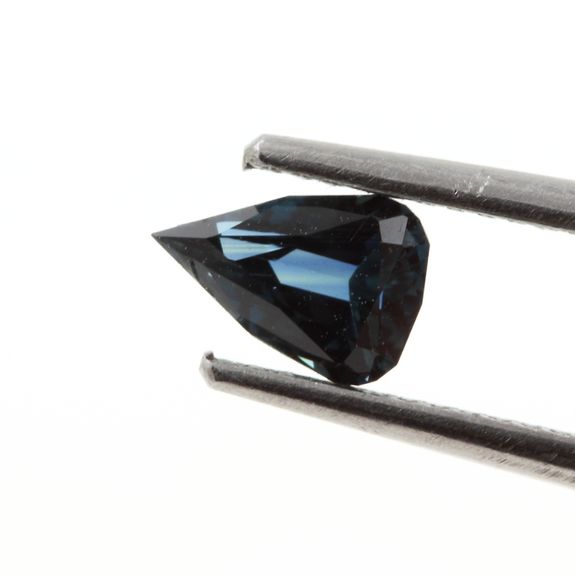 0.43 cts. BLUE GREEN SAPPHIRE. UNHEATED