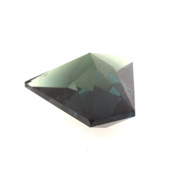 1.62 cts. GREEN SAPPHIRE. UNHEATED