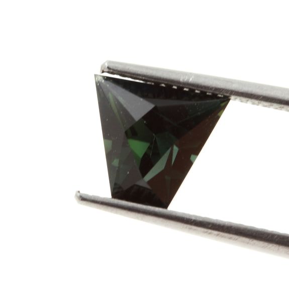 1.62 cts. GREEN SAPPHIRE. UNHEATED
