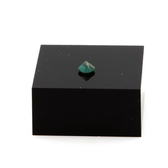 0,11 cts GRANDIDIERITE