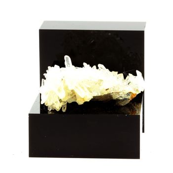 Quartz " cristal de roche " et Siderite. 133.3 ct.