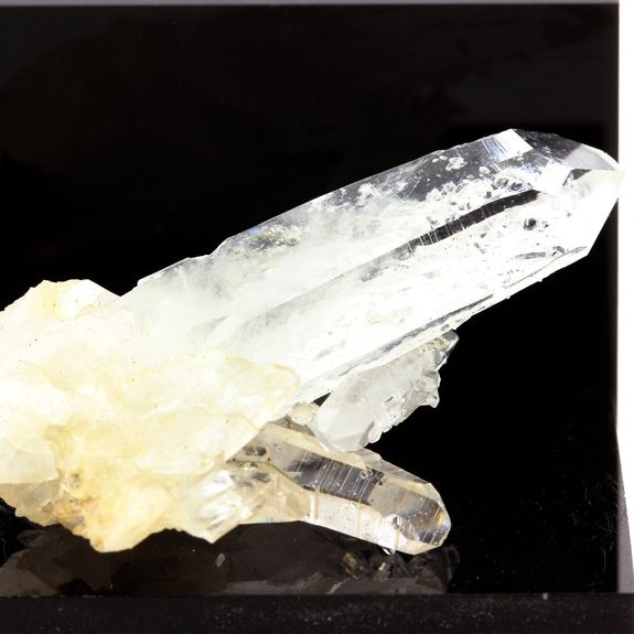 Quartz " cristal de roche " et Siderite. 110.8 ct.